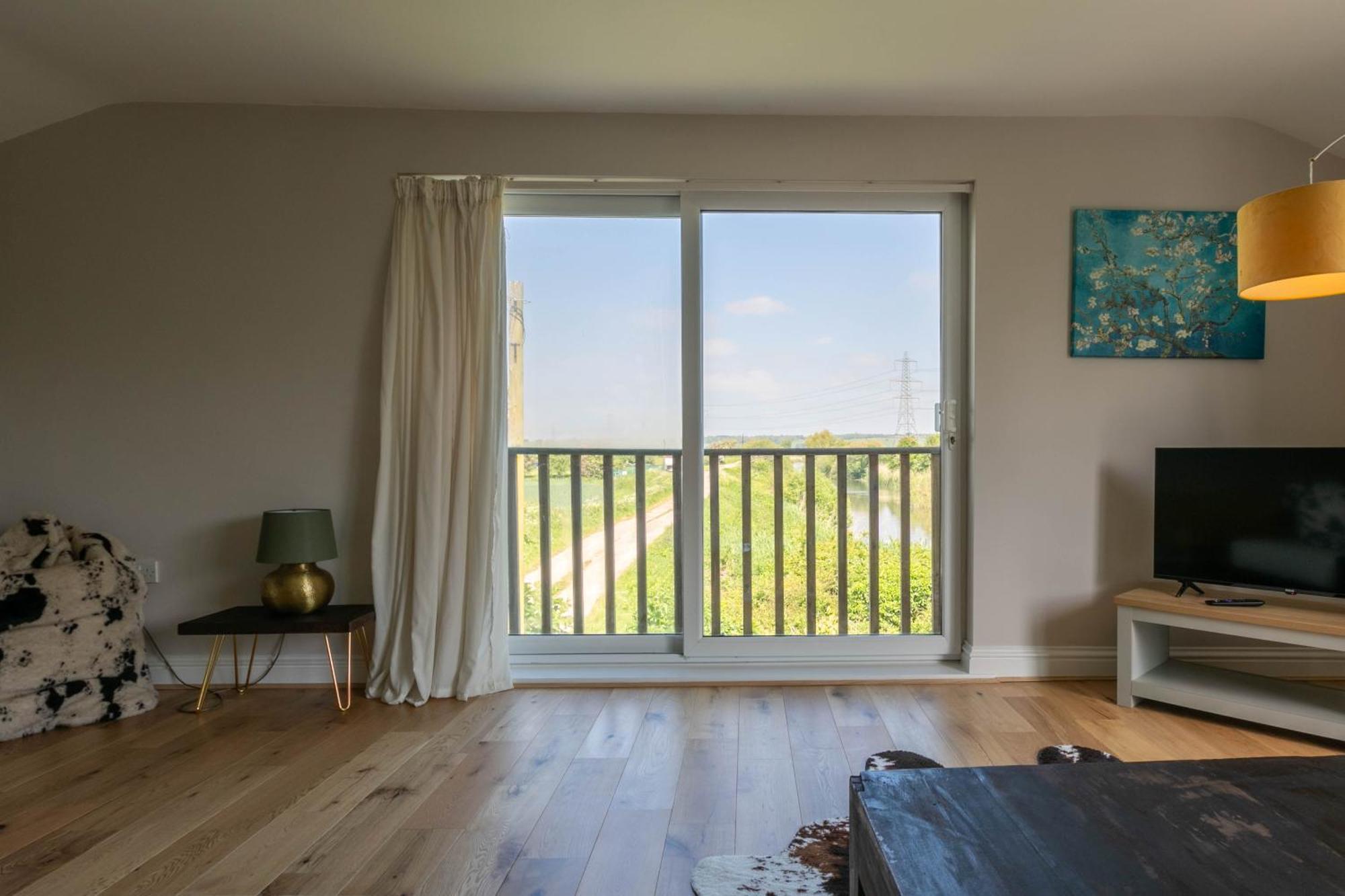 Вилла Riverside Escape Iden Rye Экстерьер фото