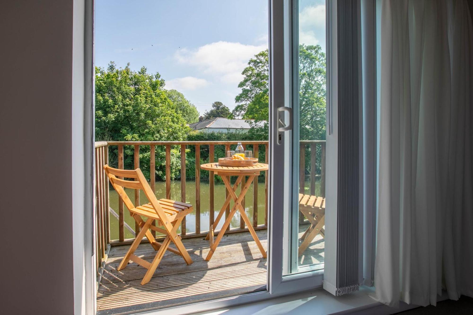 Вилла Riverside Escape Iden Rye Экстерьер фото