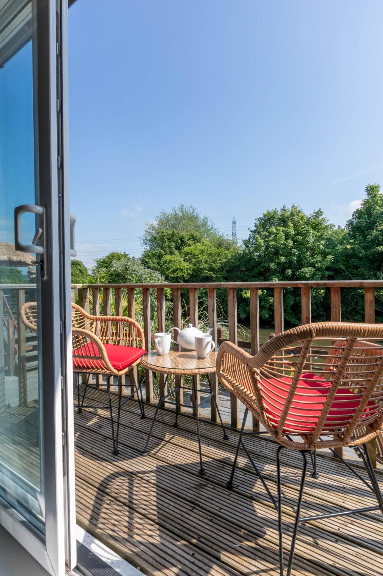 Вилла Riverside Escape Iden Rye Экстерьер фото