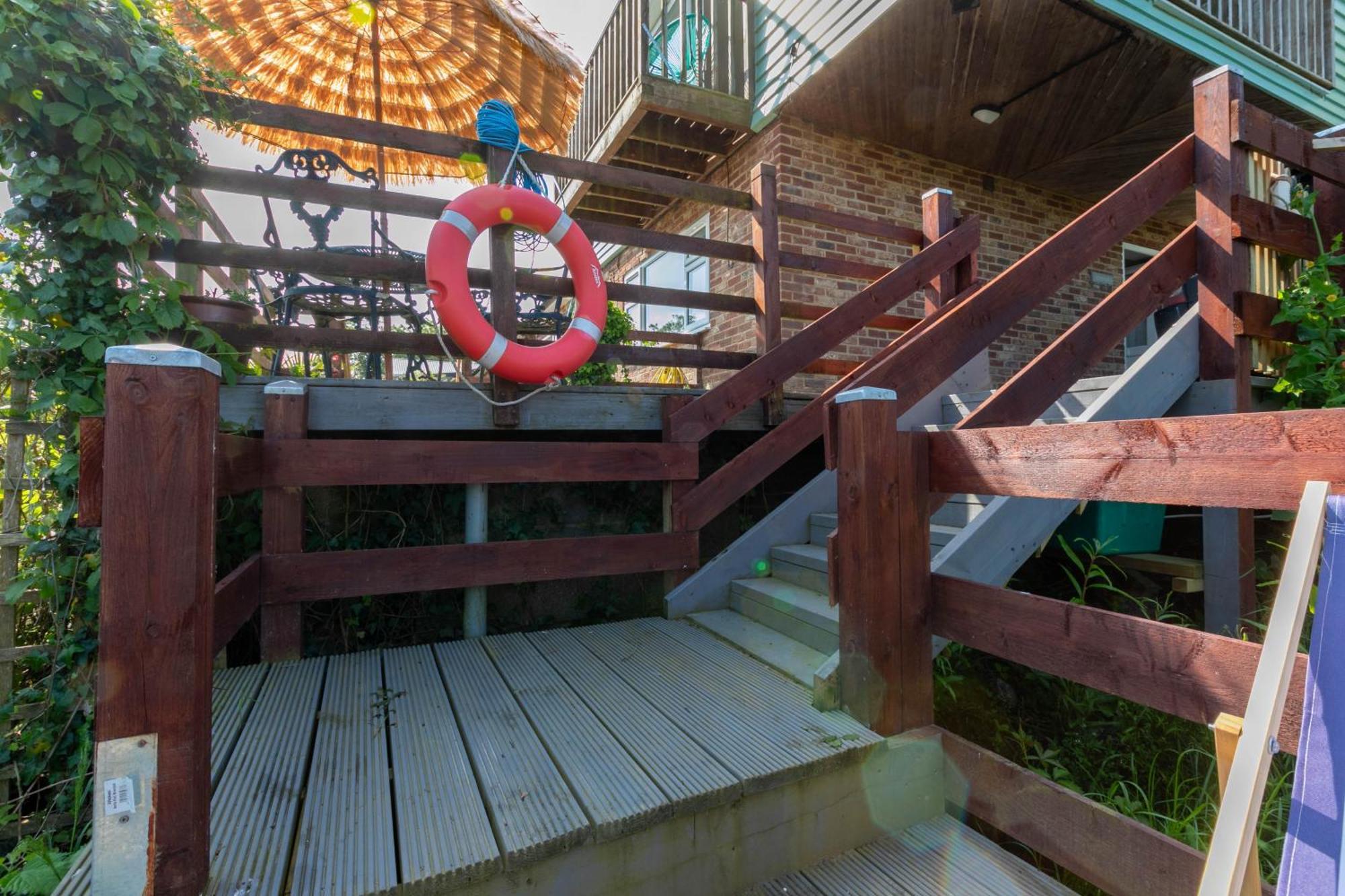 Вилла Riverside Escape Iden Rye Экстерьер фото