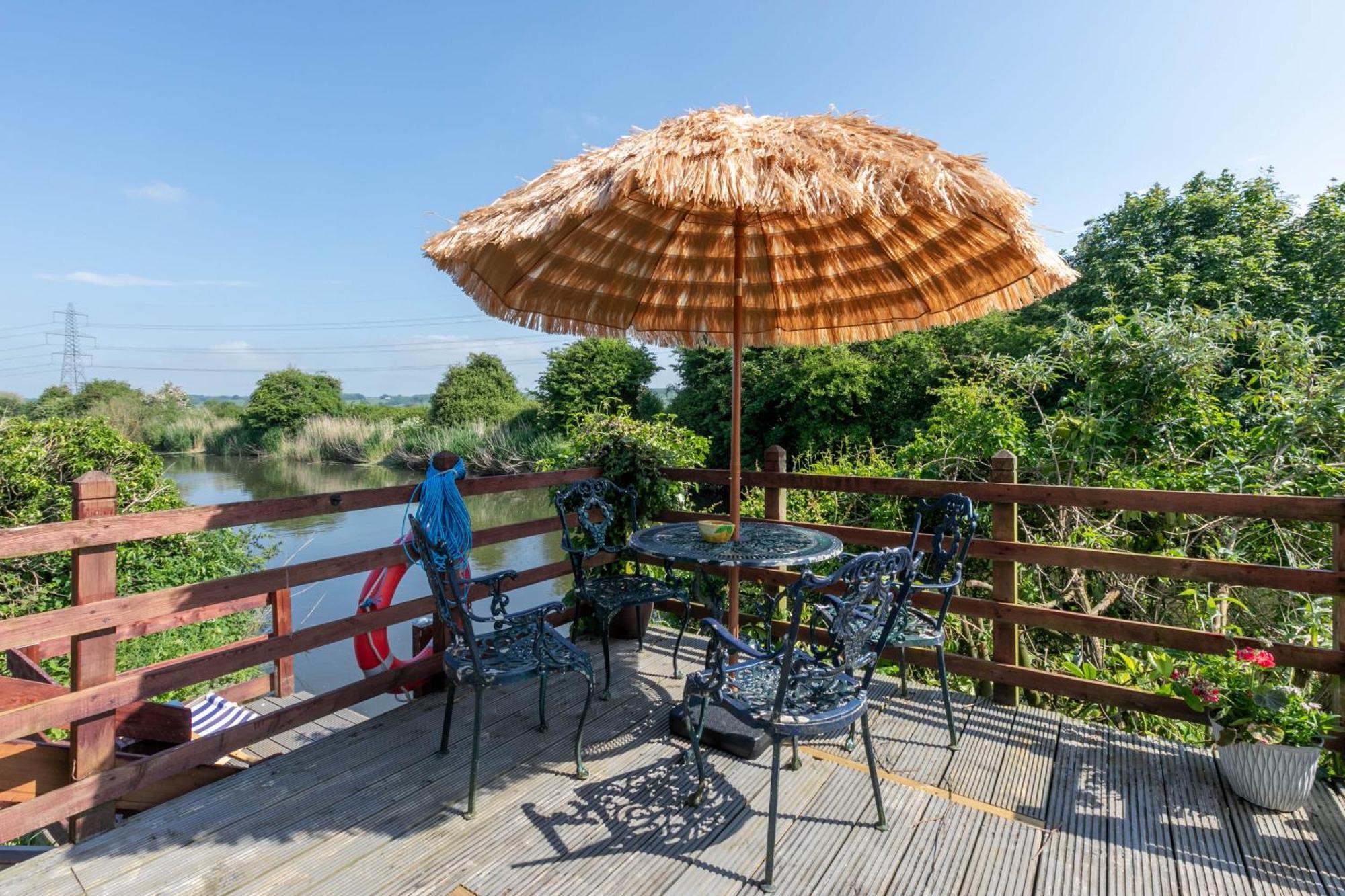 Вилла Riverside Escape Iden Rye Экстерьер фото
